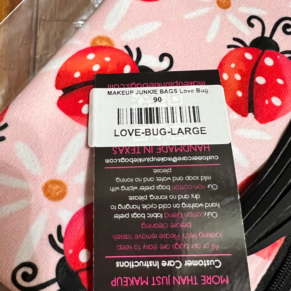 Makeup Junkie "Love Bug" Lady Bugs Large Bag Brand New with Tags - Picture 3 of 6